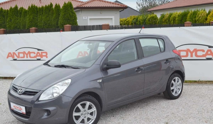 Hyundai i20 cena 19900 przebieg: 153391, rok produkcji 2012 z Janów Lubelski małe 301